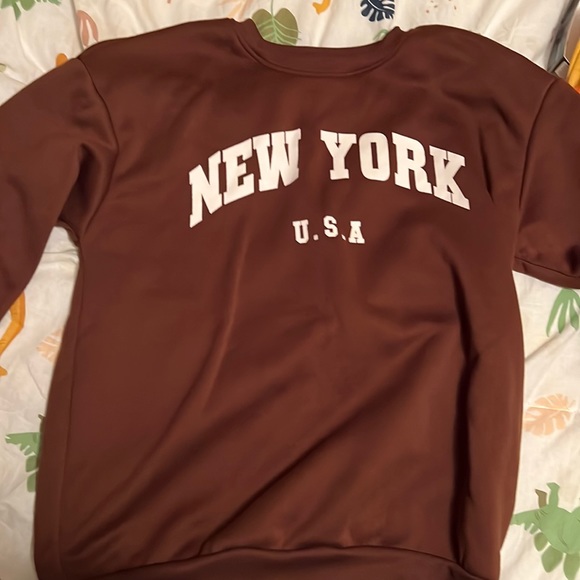 Brown sweater - Picture 1 of 1